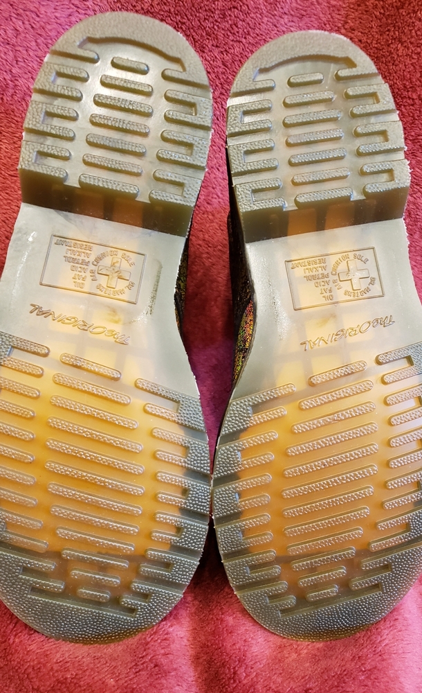 Dr. Martens Pascal Metalic Gold Crackl… - Picture 6 of 8